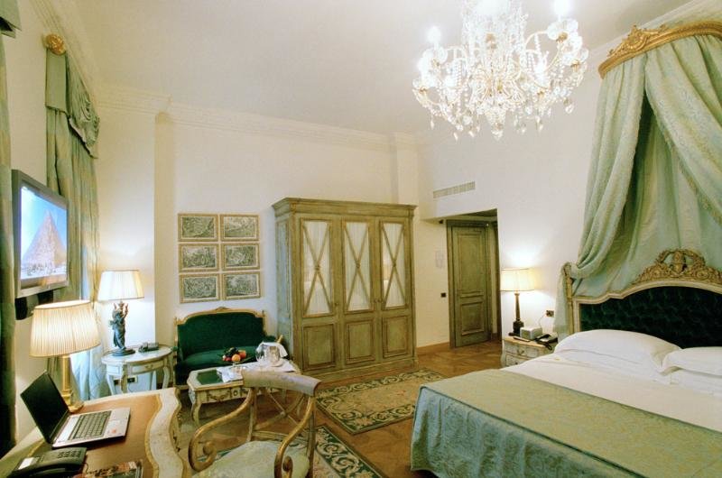 Двухместный полулюкс Hotel de la Ville Monza - Small Luxury Hotels of the World