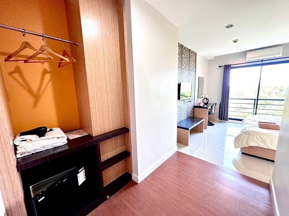 Superior Doppel Zimmer mit Balkon I-Hotel Khonkaen