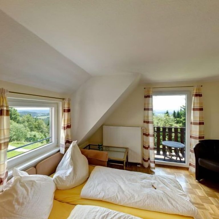 Standard Double room with balcony Berggasthof & Hotel Brend