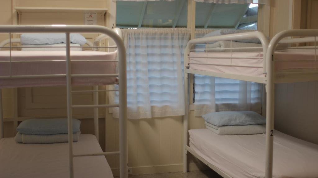 Кровать в общем номере (женский номер) Hostel Honolulu