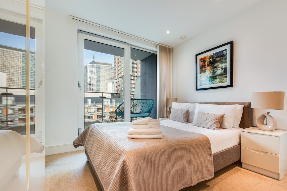 Апартаменты Luxury Two Bedroom Apartment in Canary Wharf