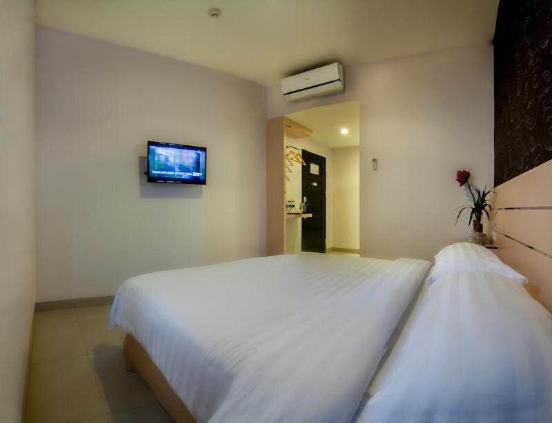 Двухместный номер Deluxe c 1 комнатой Cordela Hotel Medan