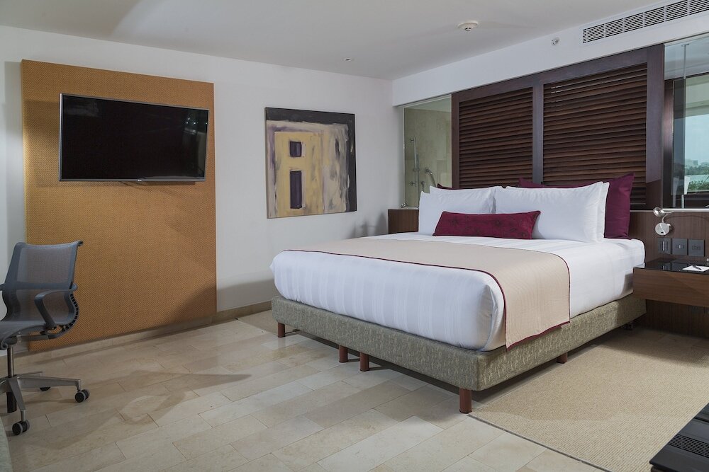 Двухместный номер Classic с видом на лагуну InterContinental Presidente Cancun Resort