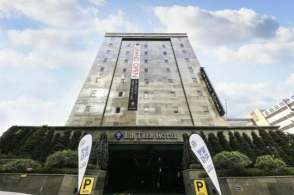 Suite Uijeongbu Latree Hotel