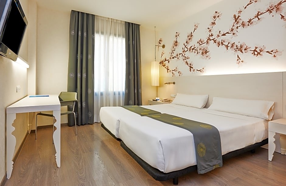 Номер Standard с 2 комнатами RAMBLAS HOTEL powered by Vincci Hoteles