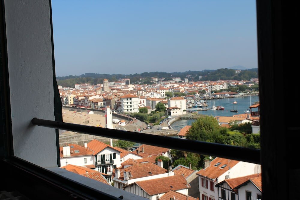 Camera Comfort con vista sul porto Hotel Agur Deneri