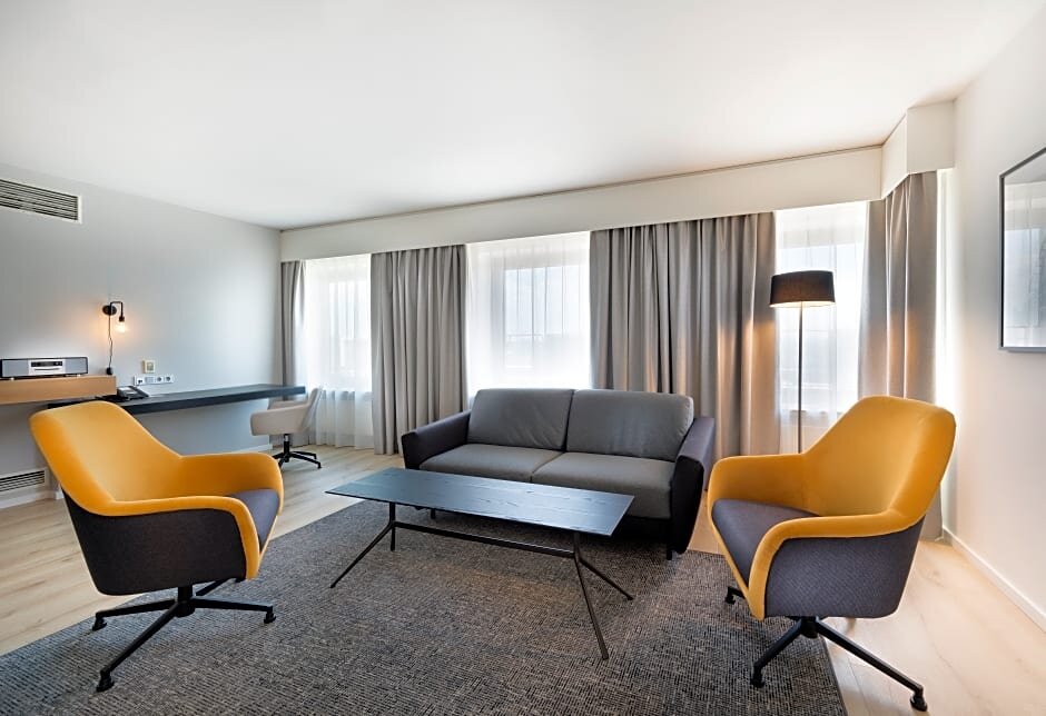 Двухместный люкс c 1 комнатой с видом на реку Crowne Plaza Düsseldorf - Neuss, ein IHG Hotel