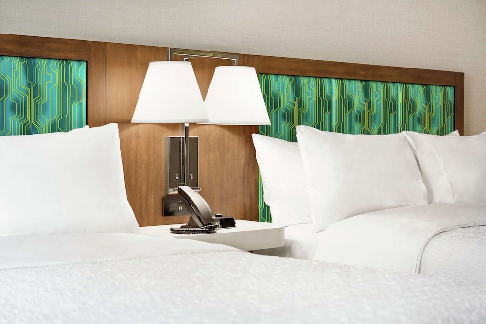 Четырёхместный номер Standard Hampton Inn & Suites Miami Kendall