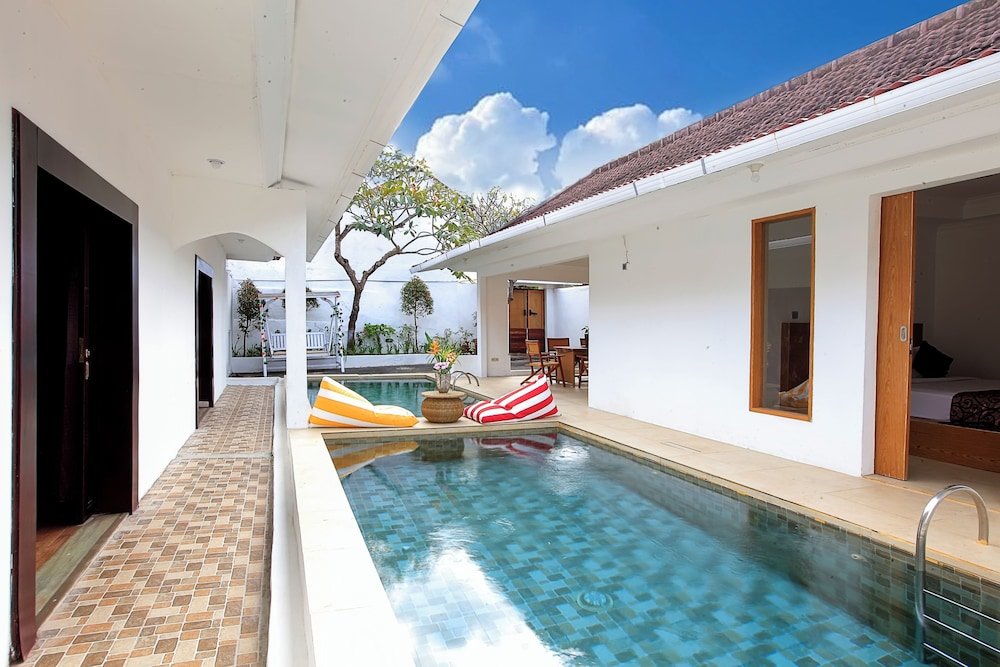 3 Bedrooms Standard Double Family room with pool view Lavender Villa & Spa