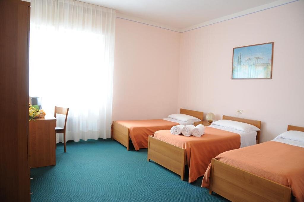 Standard Dreier Zimmer Hotel Flamingo