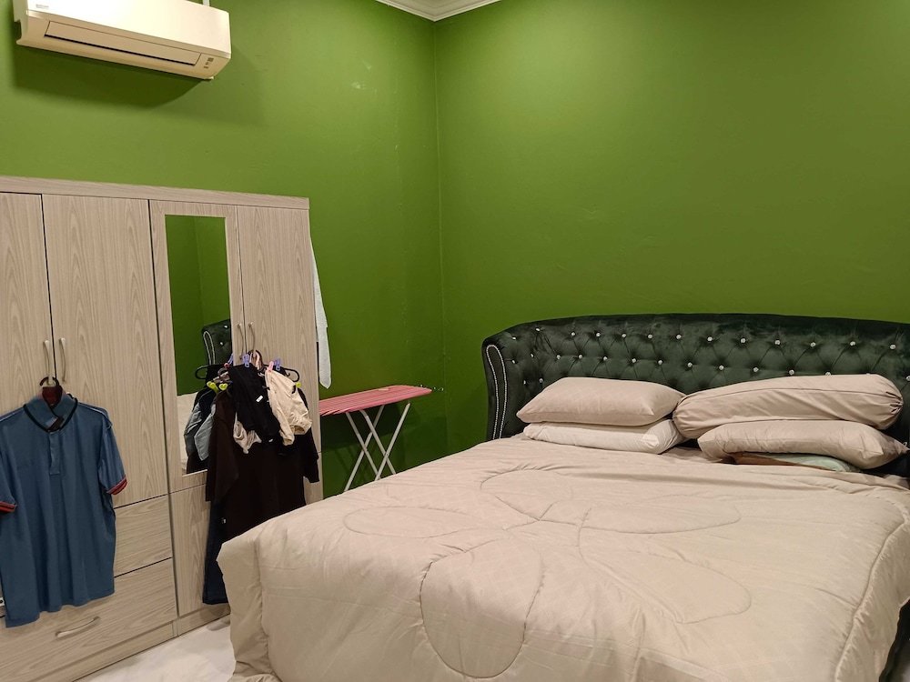 3 Bedrooms Standard room OYO Homes 90608 Kampung Sungai