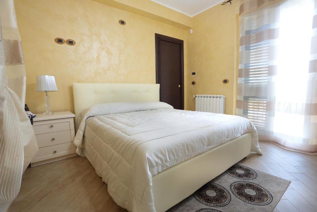 Standard Doppel Zimmer Villa Etna Sea