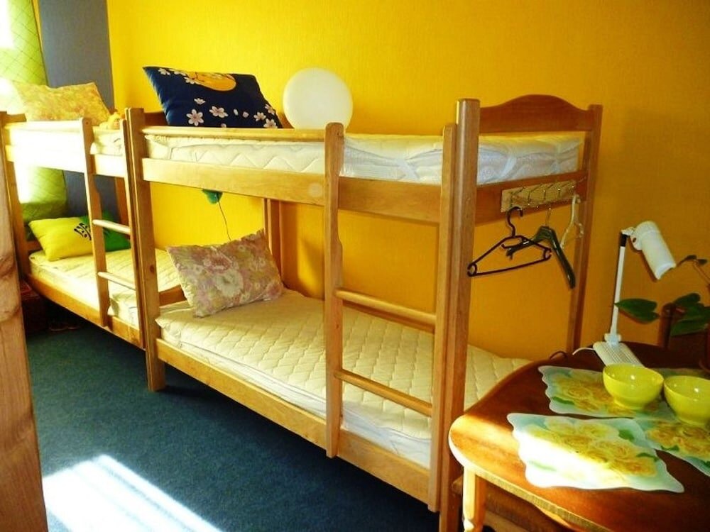 Кровать в общем номере YourHostel Club