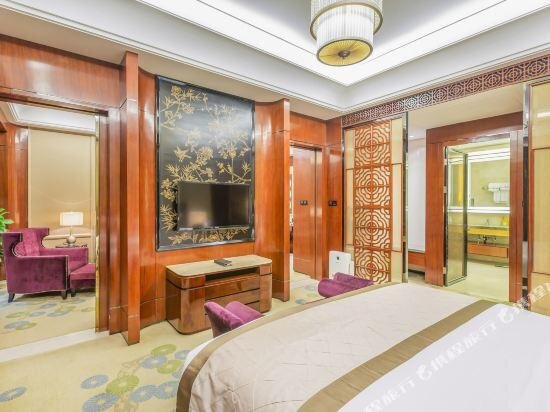 Executive Suite Howard Johnson Zhongtai Plaza Hotel Nanyang