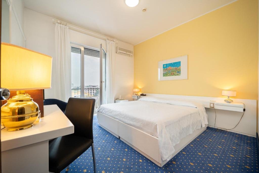 Economy Double room with balcony Hotel Ariston Molino Buja