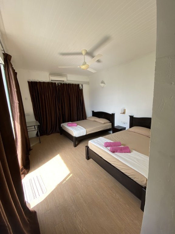 Deluxe Vierer Zimmer mit Gartenblick Eco Marine Perhentian Island Resort - Hostel