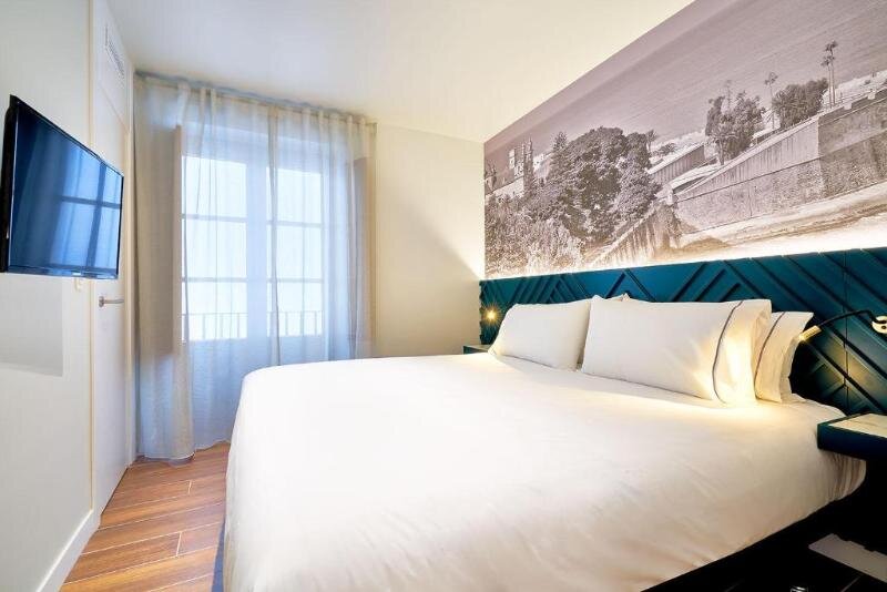 Четырёхместный люкс с 2 комнатами Tandem Torres de Cádiz Suites