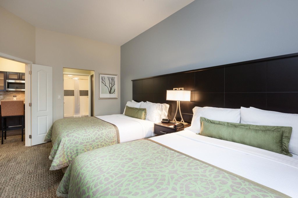 Двухместный люкс c 1 комнатой Staybridge Suites Houston I-10 West-beltway 8, an IHG Hotel