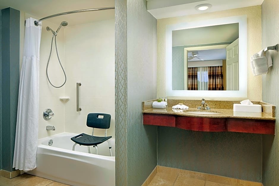Двухместный люкс с 2 комнатами Homewood Suites by Hilton Augusta