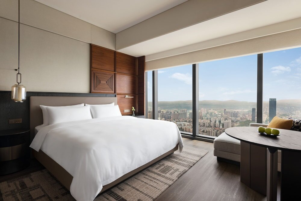 Двухместный номер Deluxe Shangri-La Nanning - The tallest hotel worldwide in Shangri-La Group