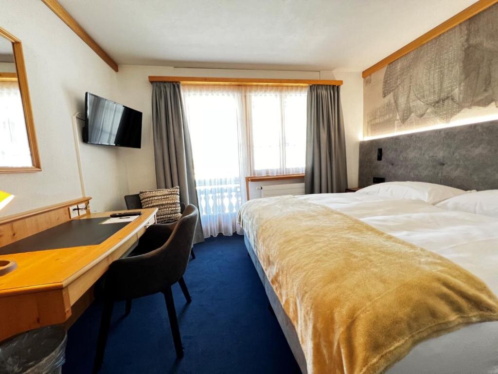 Двухместный номер Comfort с балконом Hotel Bünda Davos