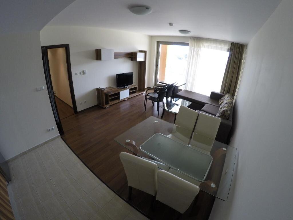 2 Bedrooms Apartment VP Peter House