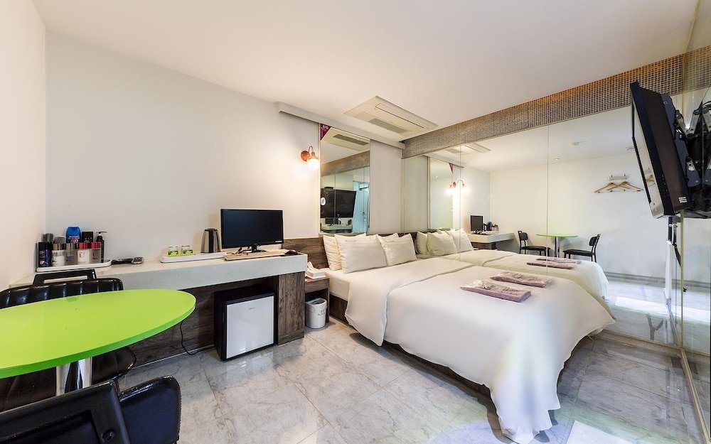 Standard Zimmer Incheon Ppeullang