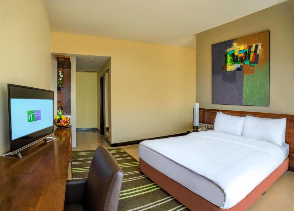 Семейный номер Standard Holiday Inn Resort Dead Sea, an IHG Hotel