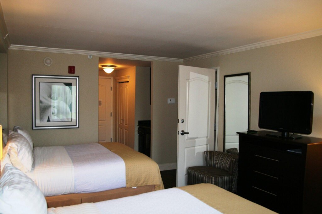 Двухместный номер Standard Holiday Inn Macon North, an IHG Hotel