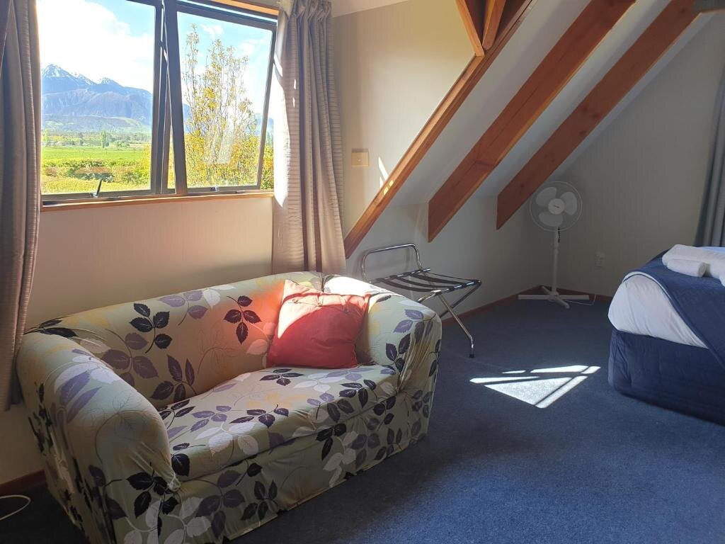 2 Bedrooms Cottage Te Mahuru Retreat