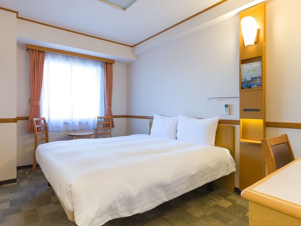 Standard room Toyoko Inn Osaka JR Noda Ekimae