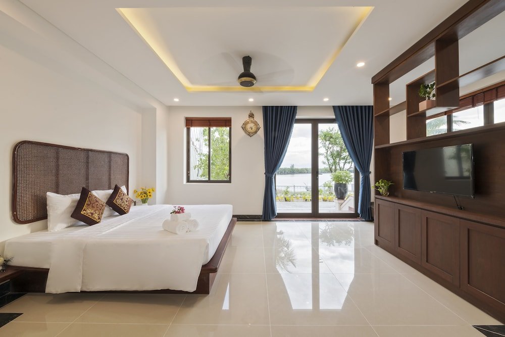 Deluxe room Phuc Hung Riverside Villa Hoi An