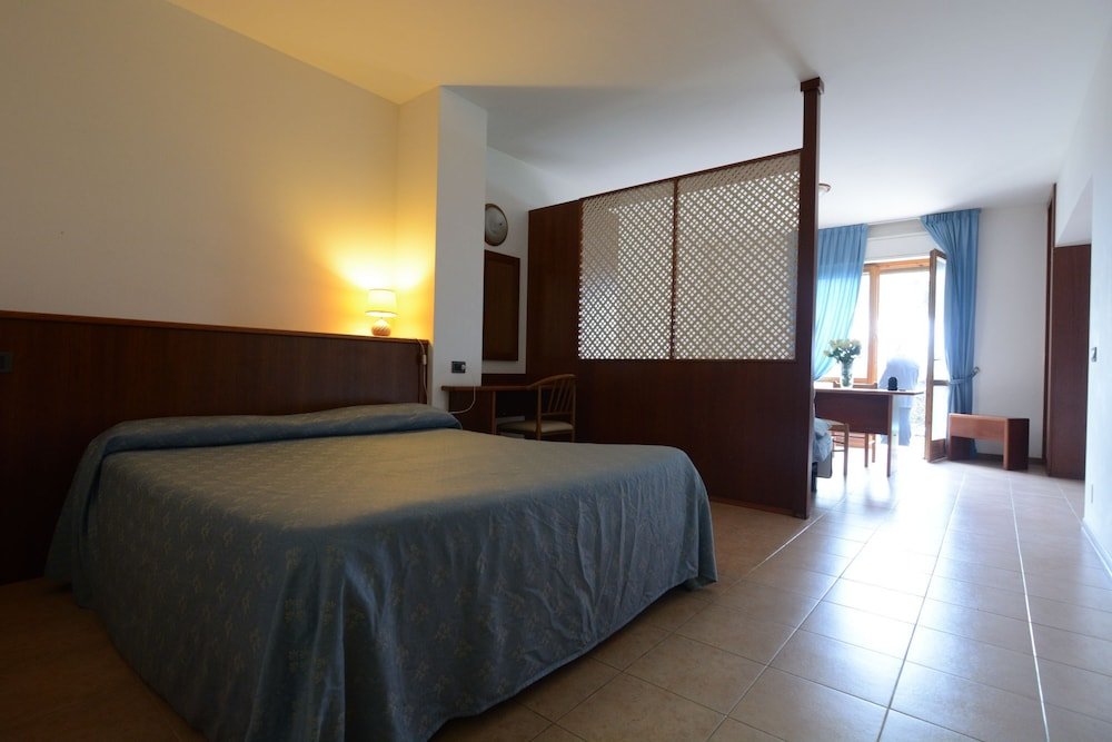 Superior Vierer Zimmer 1 Schlafzimmer mit Blick Villaggio Albergo il Gabbiano