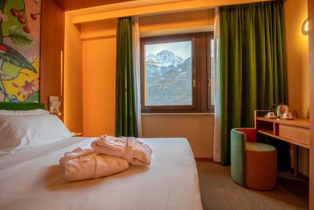 Standard Double room with mountain view OMAMA Hotel