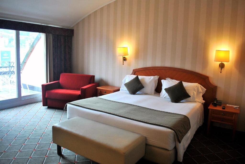 Standard Double room with lake view Hotel De La Paix
