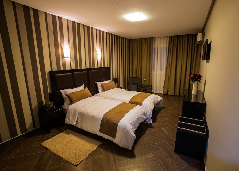 Premium Double room with balcony Hotel Swani