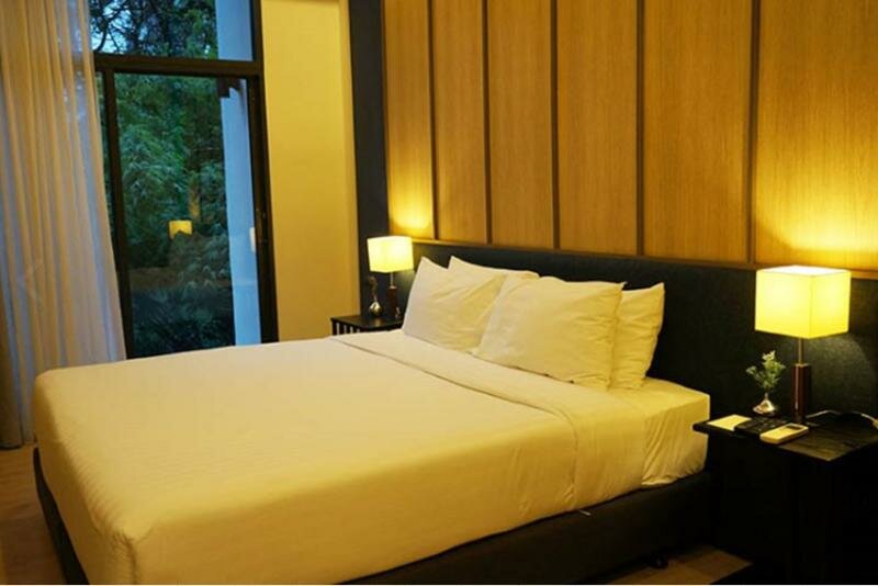 Superior Double room with balcony The Residence on Thonglor by UHG