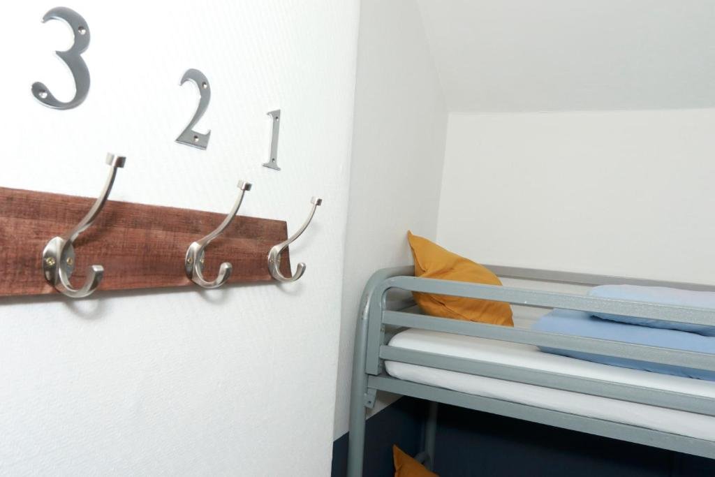 Кровать в общем номере (женский номер) The Woodquay Hostel