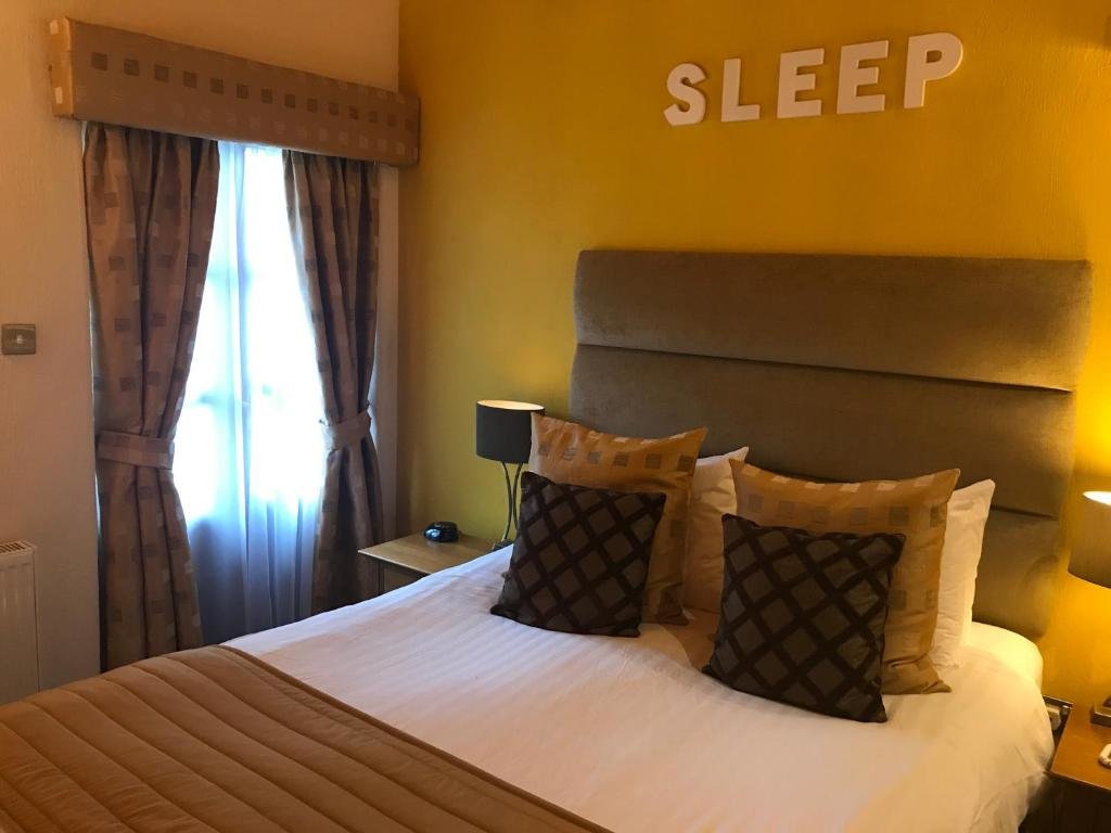 Deluxe Double room with balcony Philipburn Hotel, BW Signature Collection