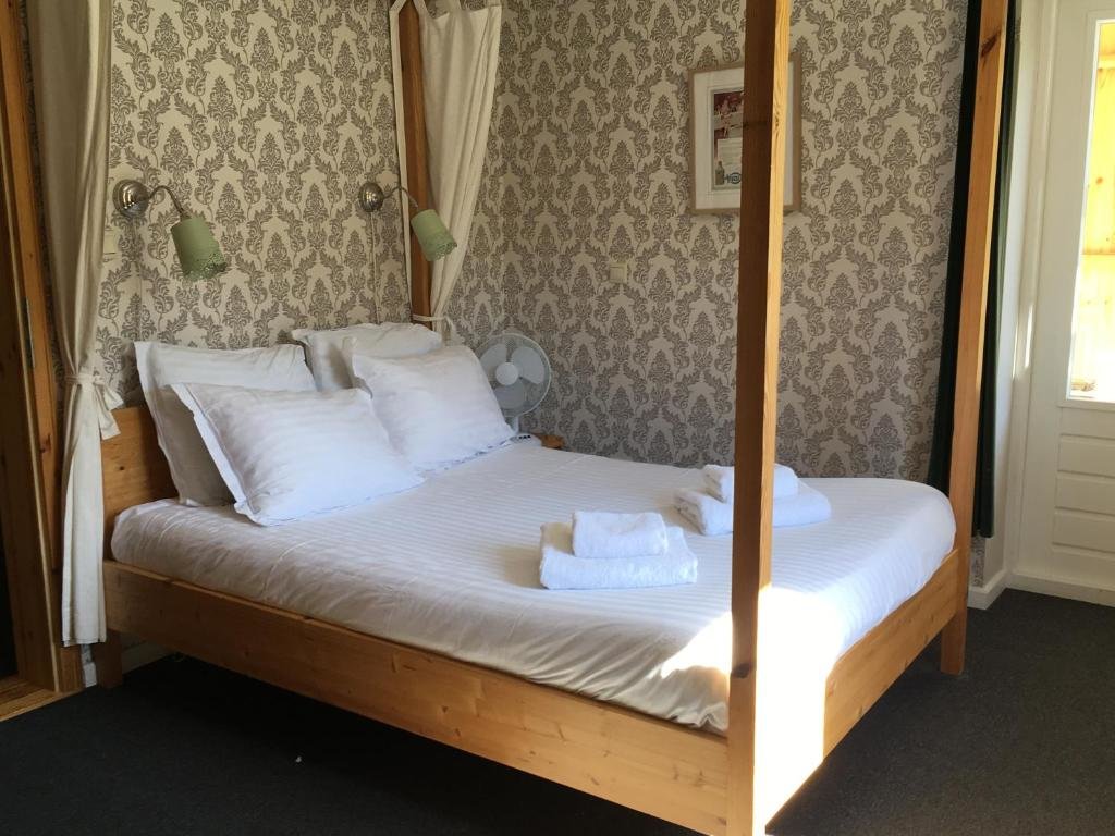 Standard Double room with river view Hotel Dirbach Plage