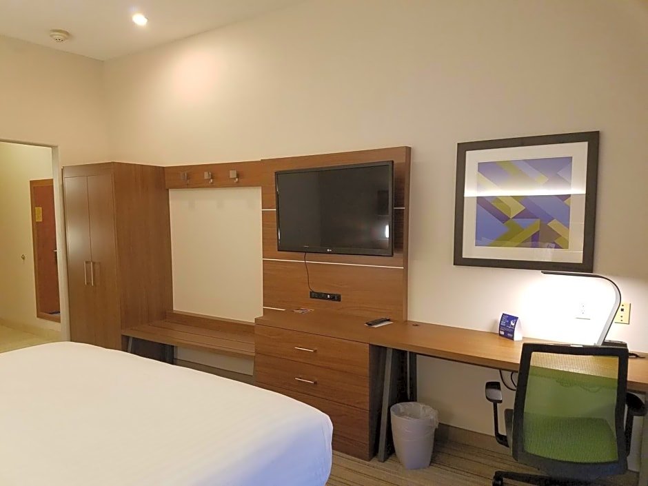Standard room Holiday Inn Express & Suites Rio Grand, an IHG Hotel
