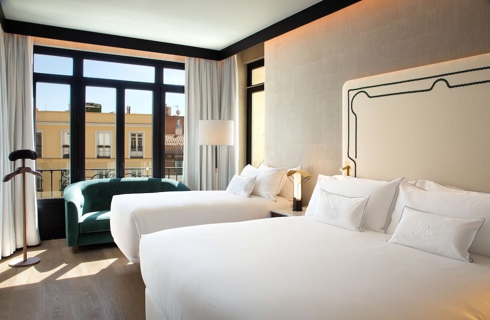 Двухместный номер Esperanza Plus Hotel Montera Madrid, Curio Collection By Hilton