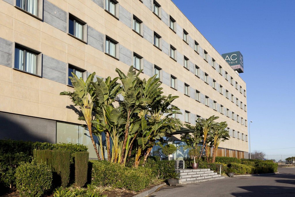 Номер Standard AC Hotel Sevilla Fórum by Marriott