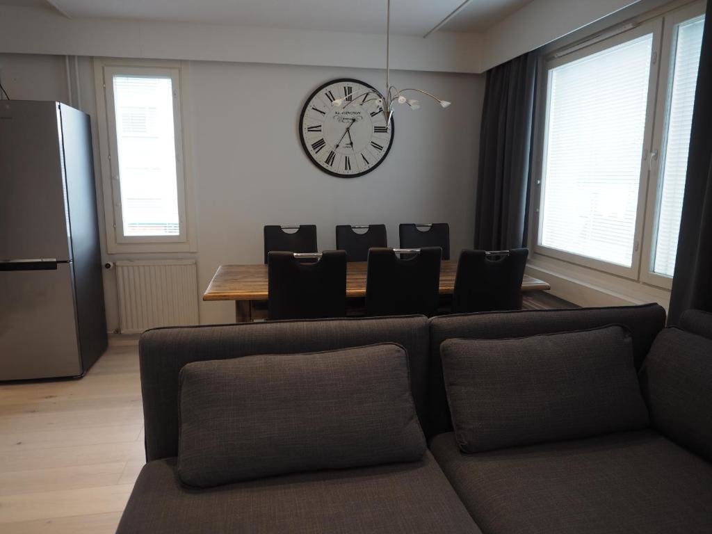 Apartamento Apartment Oulu station suite