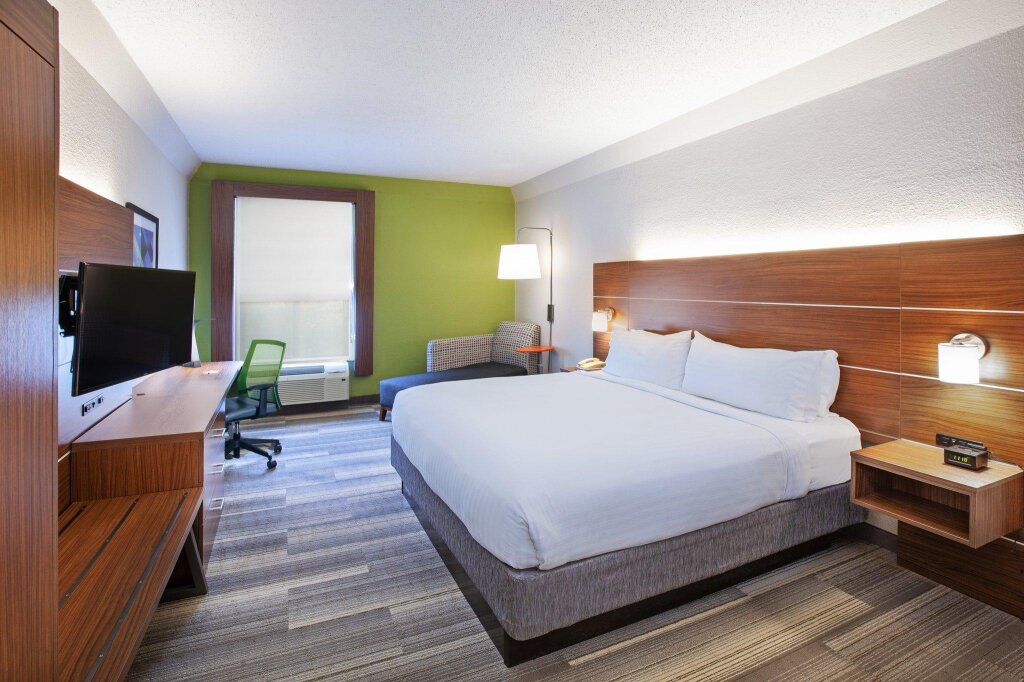 Номер Standard Holiday Inn Express & Suites Houston - Memorial Park Area, an IHG Hotel