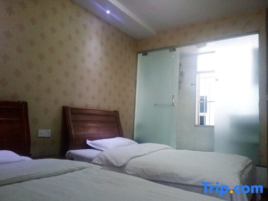 Standard room Cangxi Jinyuan Inn