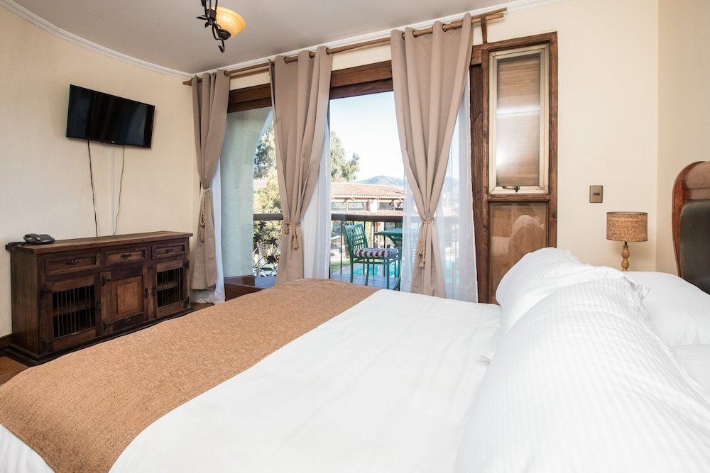 Standard Quadruple room with balcony Hotel Casablanca Spa & Wine