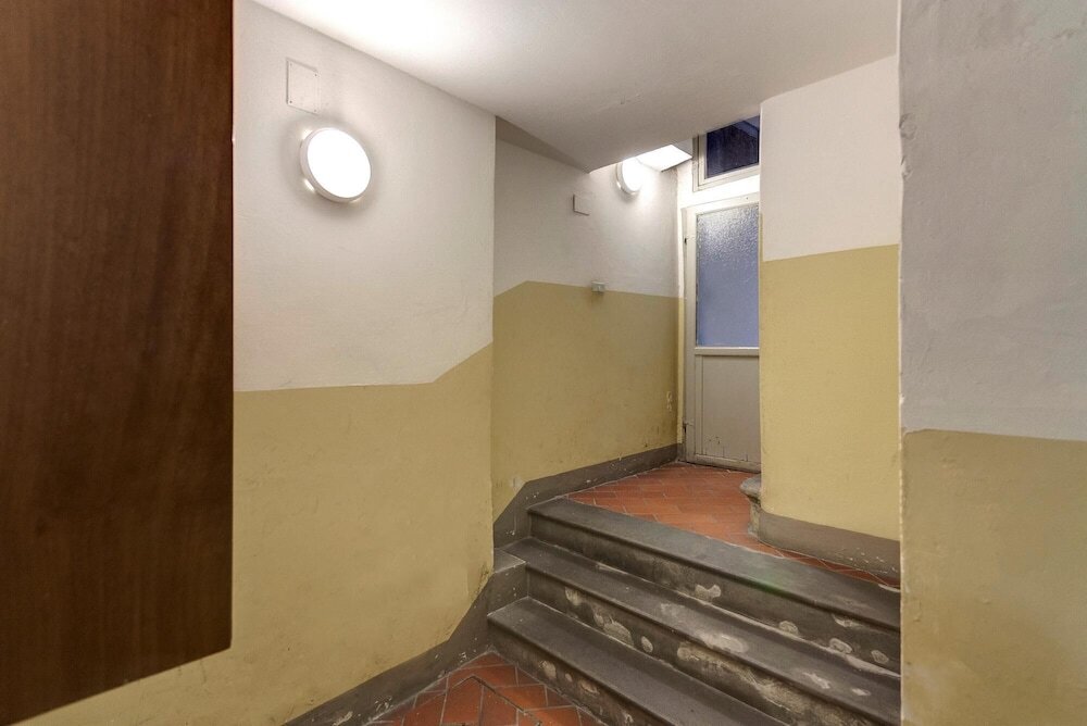 Apartamento Leoni 10 in Firenze With 1 Bedrooms and 1 Bathrooms