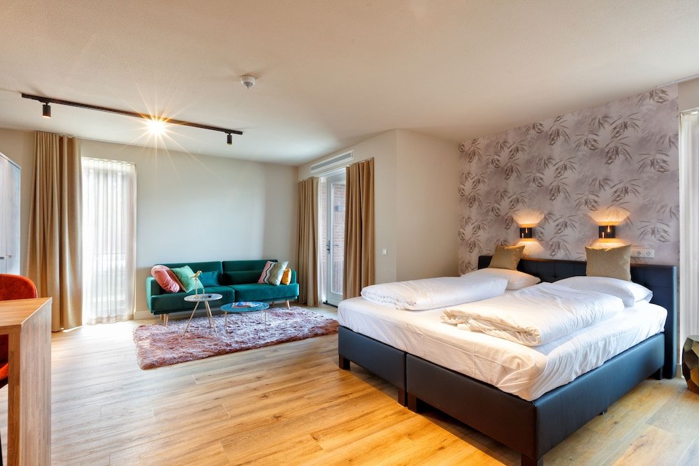 Suite Wapen van Hengelo Residence Suites - rooms only - unmanned - digital key