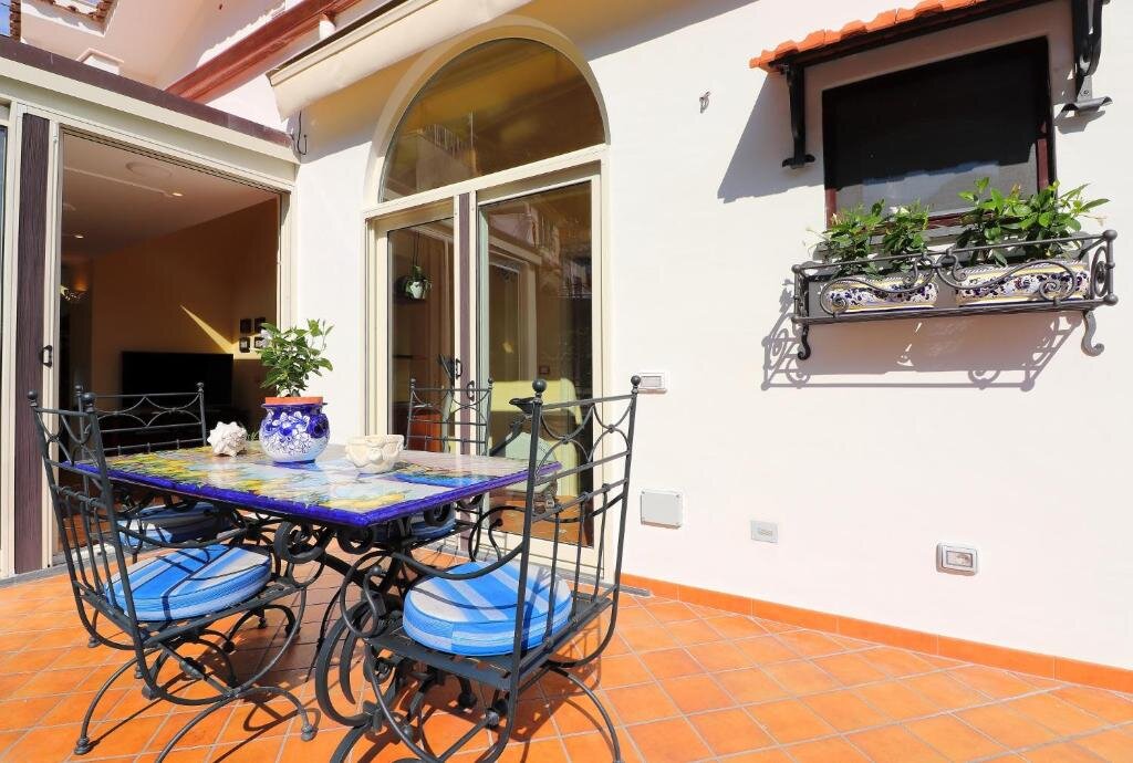 Коттедж с 3 комнатами ILARY HOUSE luxury apartment in Positano
